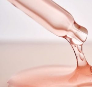 Pantenolo: noto anche come vitamina B5, con proprietà rigeneranti e tra i migliori principi attivi per la cura del capello